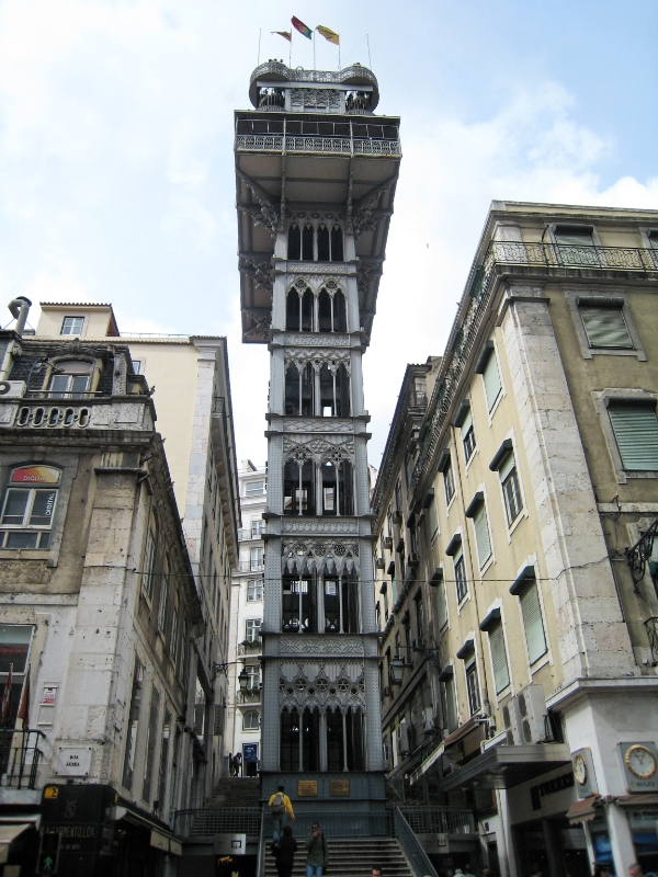 Lift, Lisbon Portugal.jpg